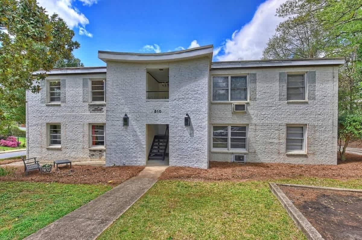 Spacious With Easy Access To Uptown * Charlotte
