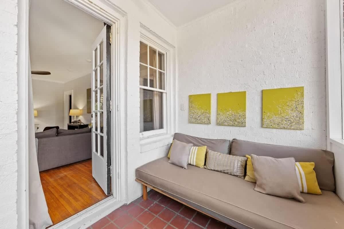Holiday home Contemporary 2br In Myers Park With Screened Porch Charlotte