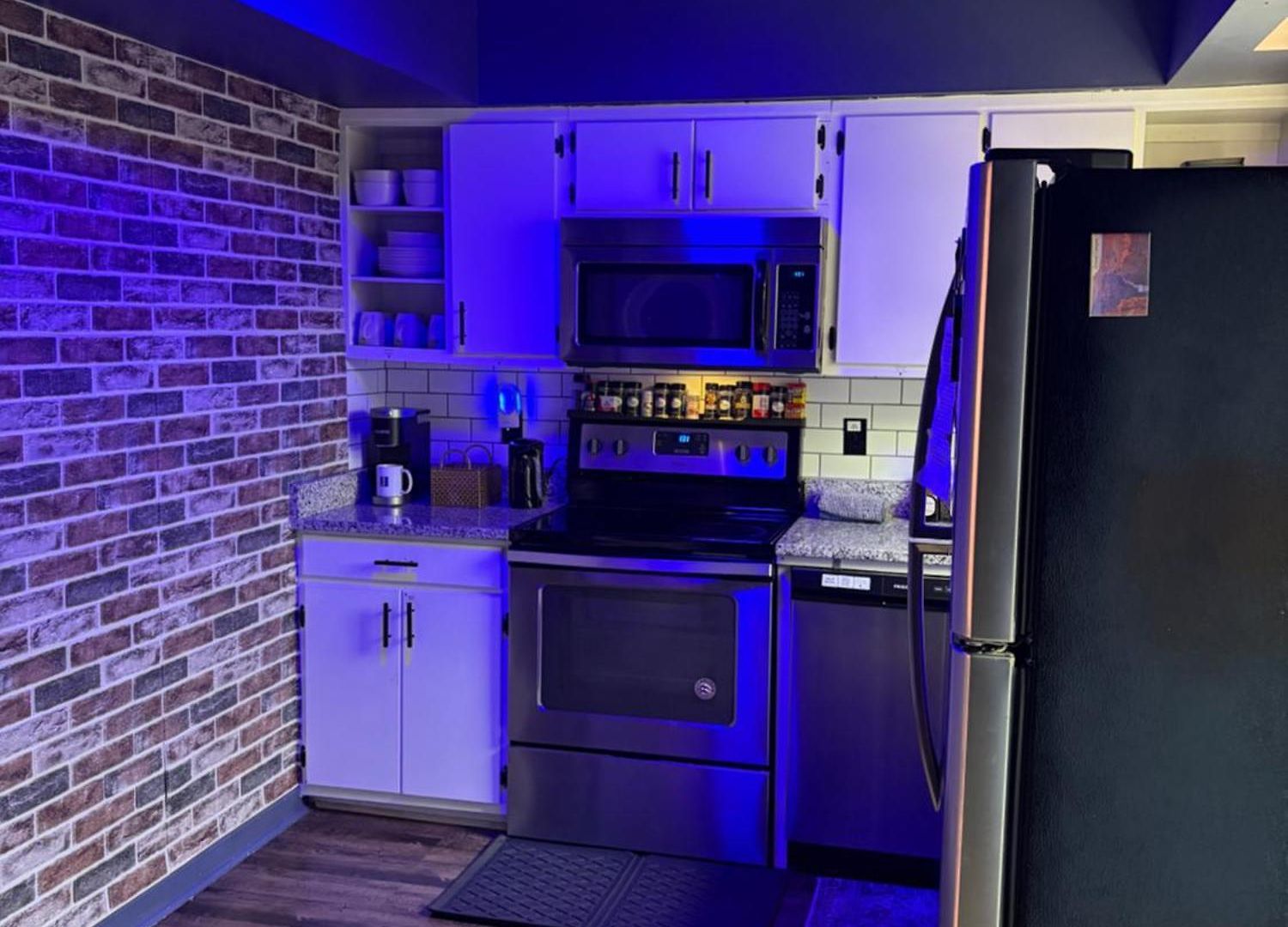 Luxurious Getaway At Js Place * Charlotte