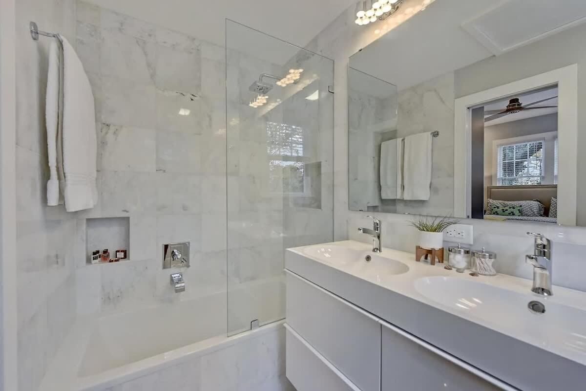Holiday home Modern 2br With Sunroom Near Uptown Charlotte