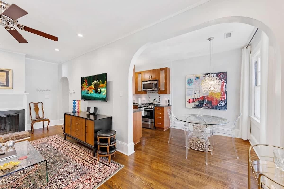 Contemporary Gem In The Heart Of Myers Park Holiday home *