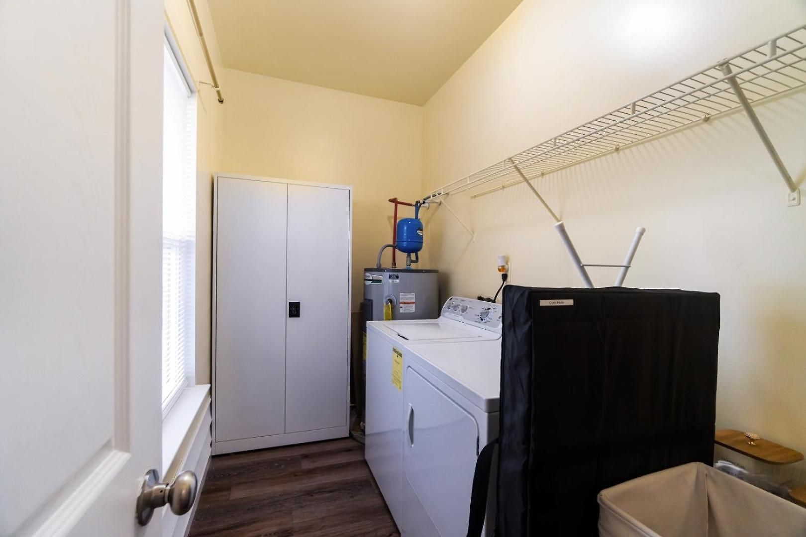 Uptown 3br | Grill + Fire Pit Holiday home