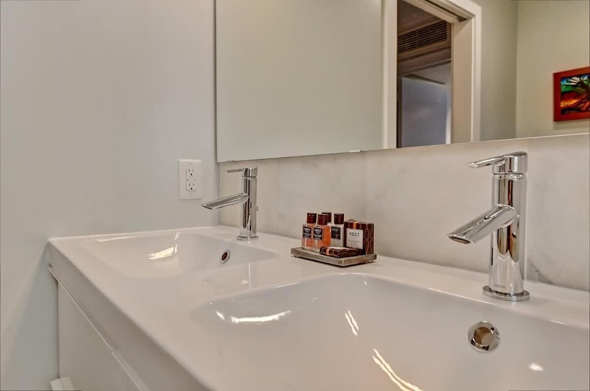 Comfortable And Stylish Near Myers Park Holiday home
