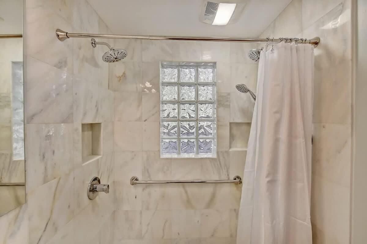 Holiday home Comfortable And Stylish Near Myers Park Charlotte
