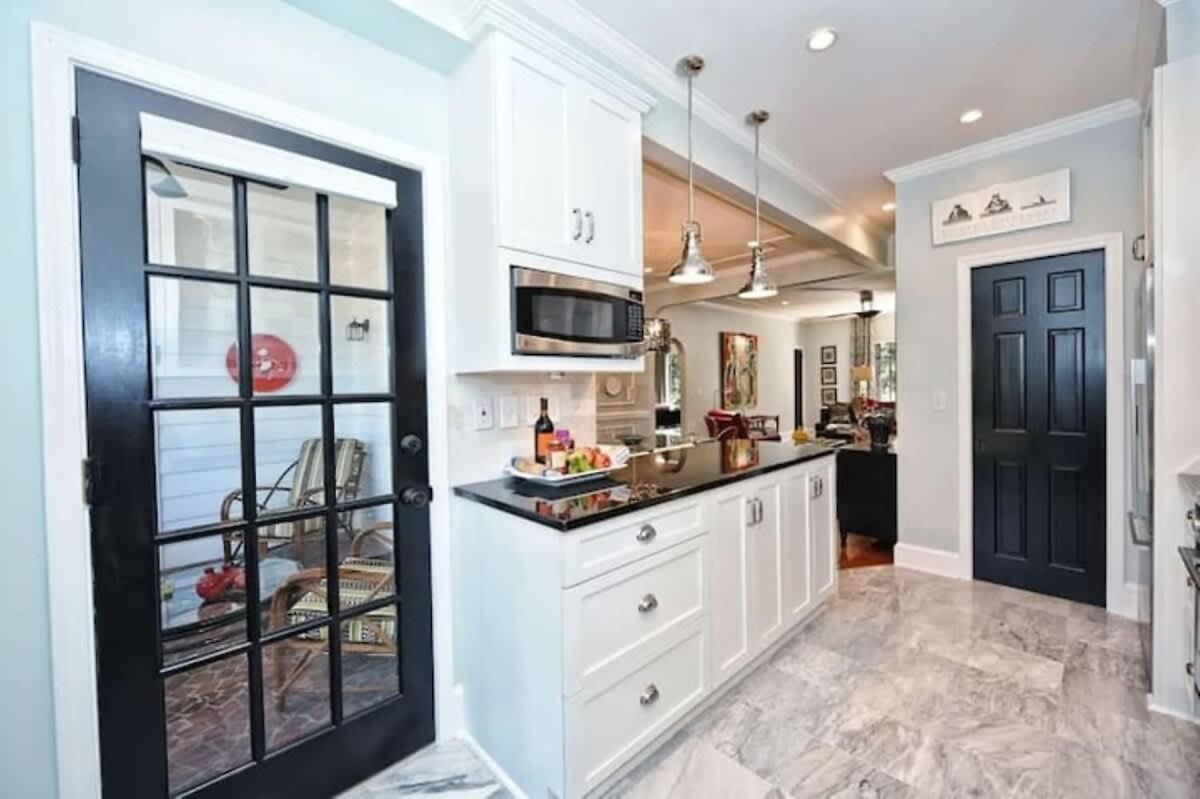 Holiday home Relax Or Entertain In Luxurious 2br With Patio Charlotte