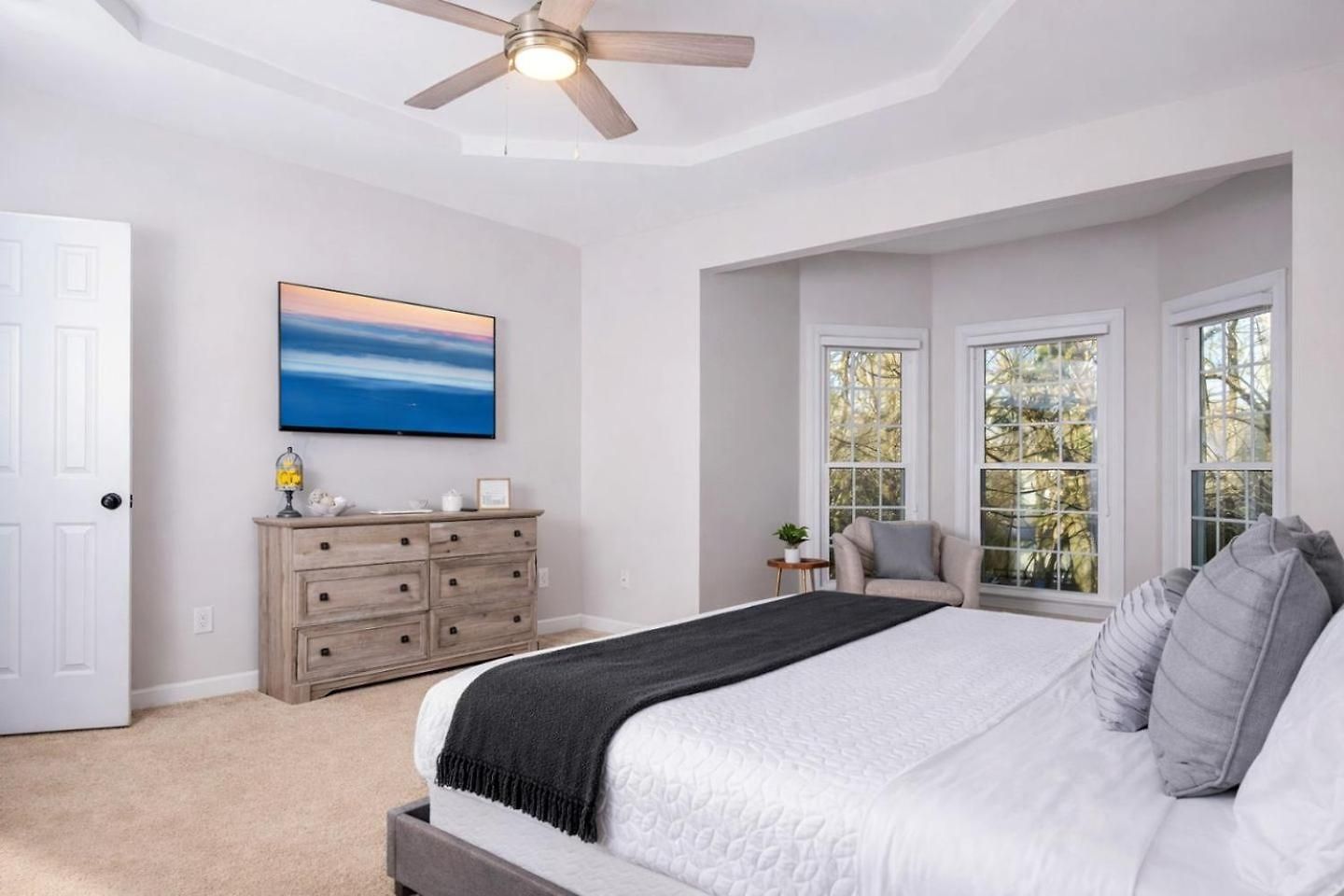 Disconnect At With Great Surroundings In Charlotte, North Carolina Holiday home *