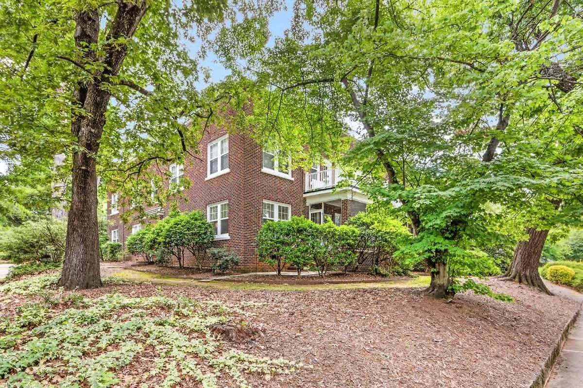Holiday home Chic Comfortable 2br With Porch Near Dilworth *