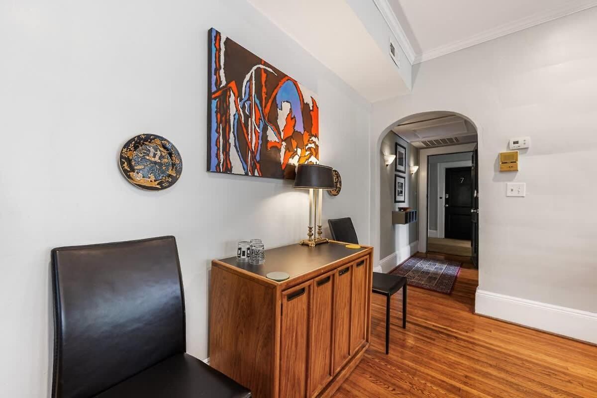 Spacious 2br In Myers Park With Sunroom Holiday home Charlotte