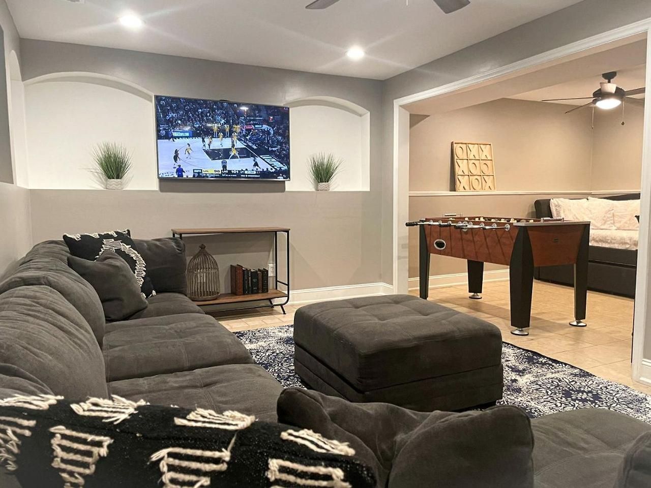 Family With Outdoor Living Areas And Foosball Table In Nc Holiday home *