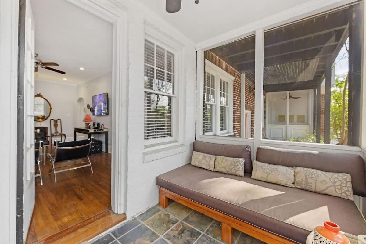 Holiday home Stylish Myers Park 2 Bedroom With Screened Porch Charlotte
