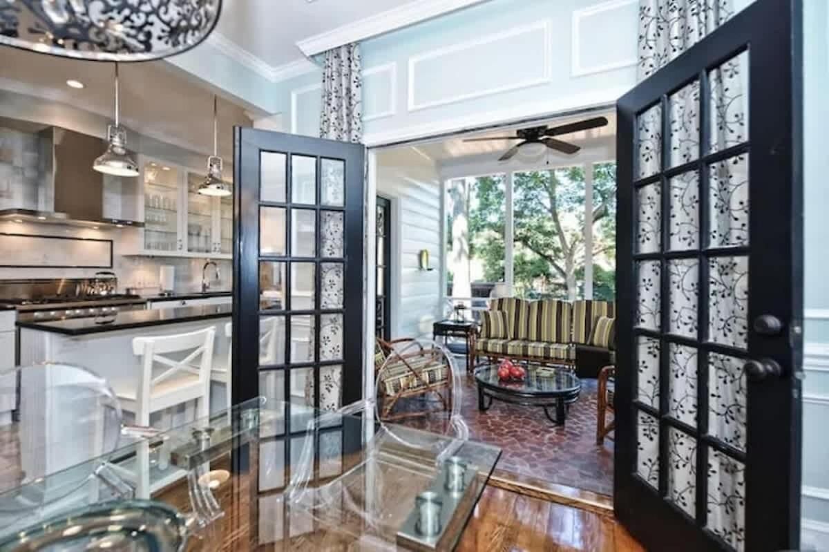 Relax Or Entertain In Luxurious 2br With Patio Charlotte
