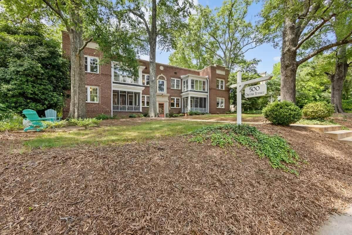 2 Bedroom In Myers Park With Comfortable Screened Porch *