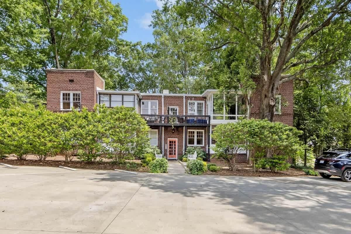 Contemporary Gem In The Heart Of Myers Park