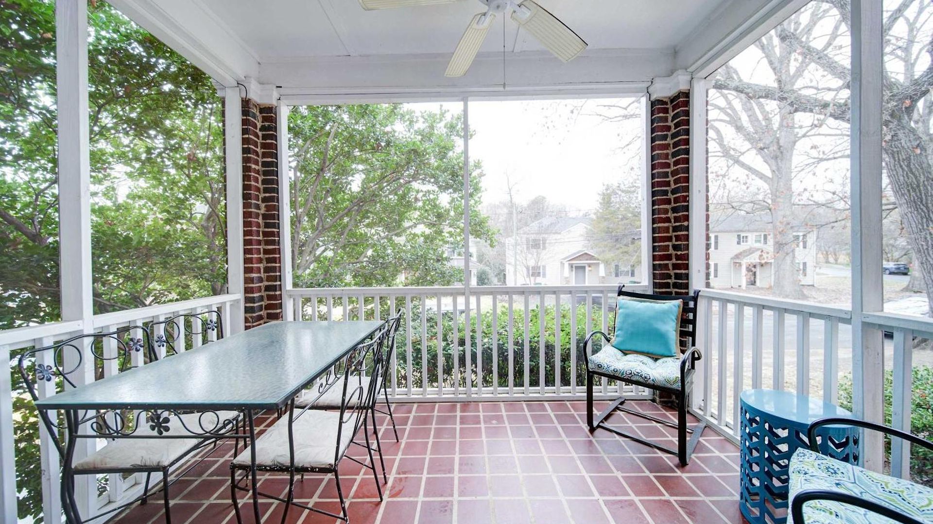 Chic 1 Bedroom Units Near Dilworth Holiday home