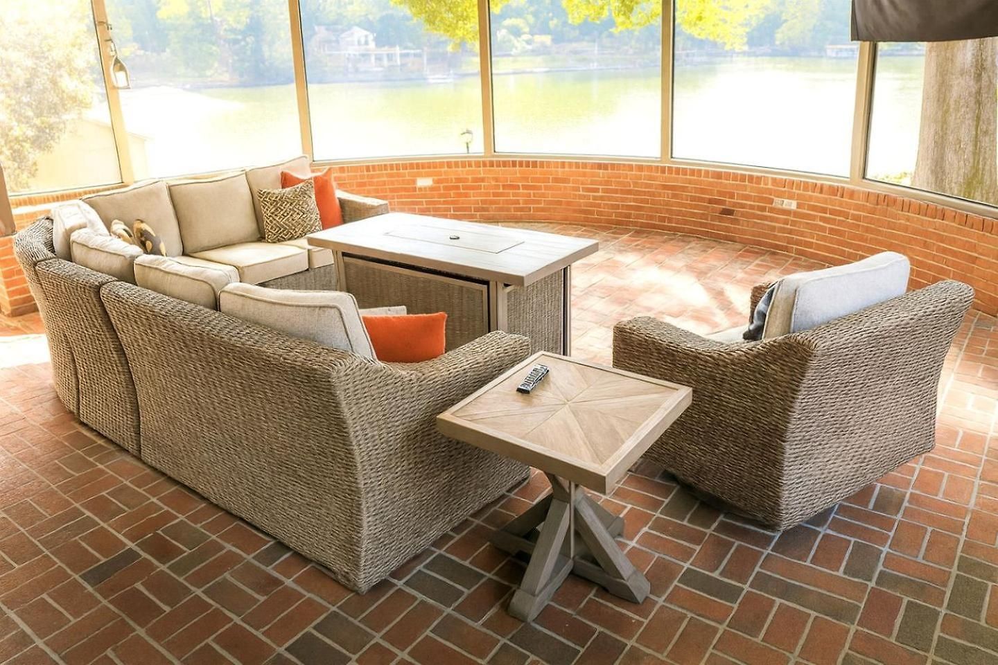 Cozy With Swimming Pool In Charlotte, North Carolina *