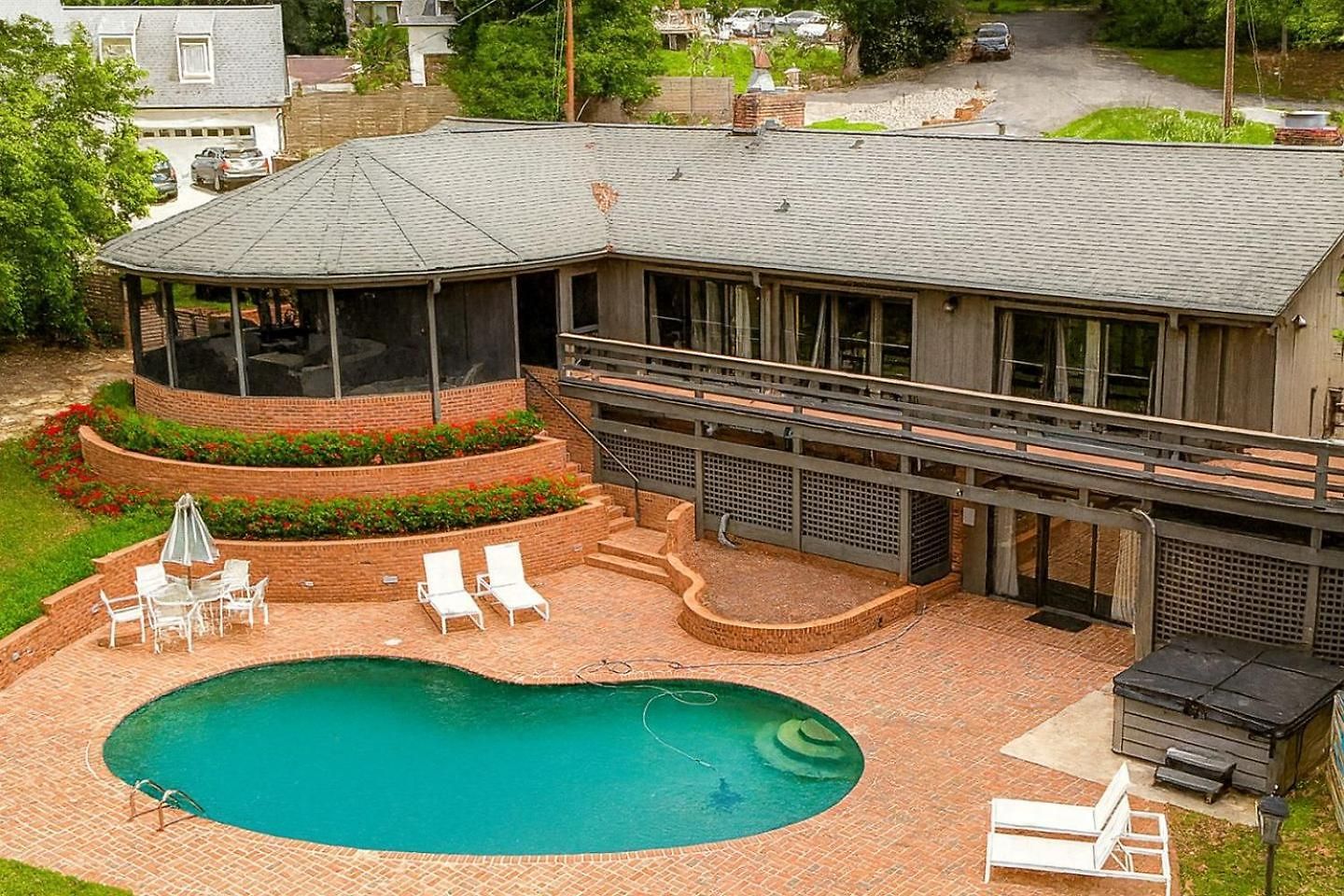 Cozy With Swimming Pool In Charlotte, North Carolina * Charlotte