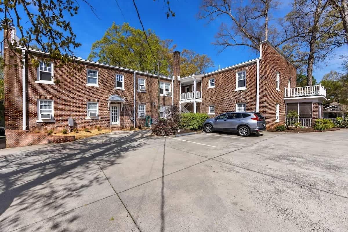Holiday home Lovely 2br Near Uptown