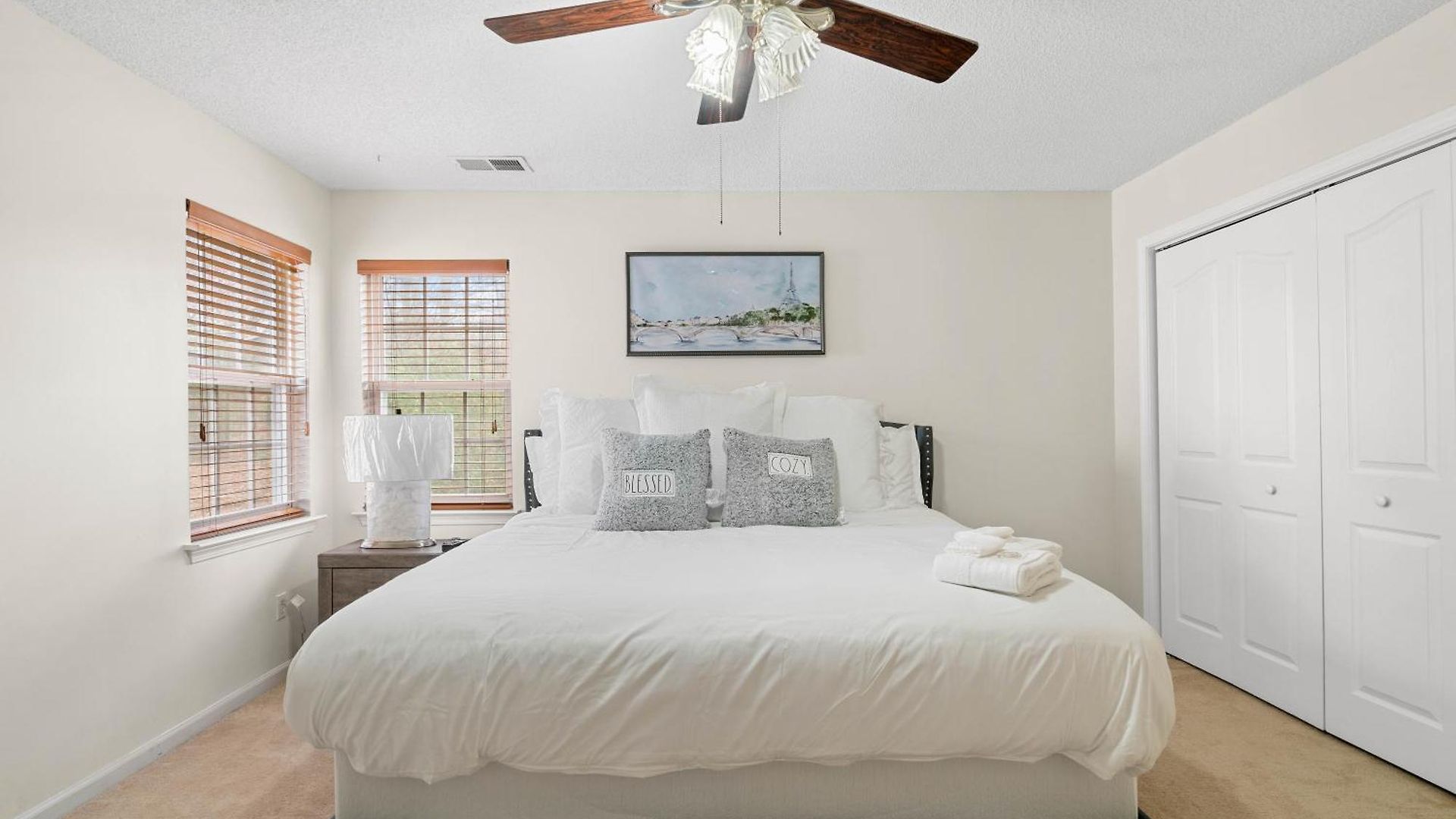 Holiday home Cozy 4b 2 5b King Beds Jacuzzi Charlotte