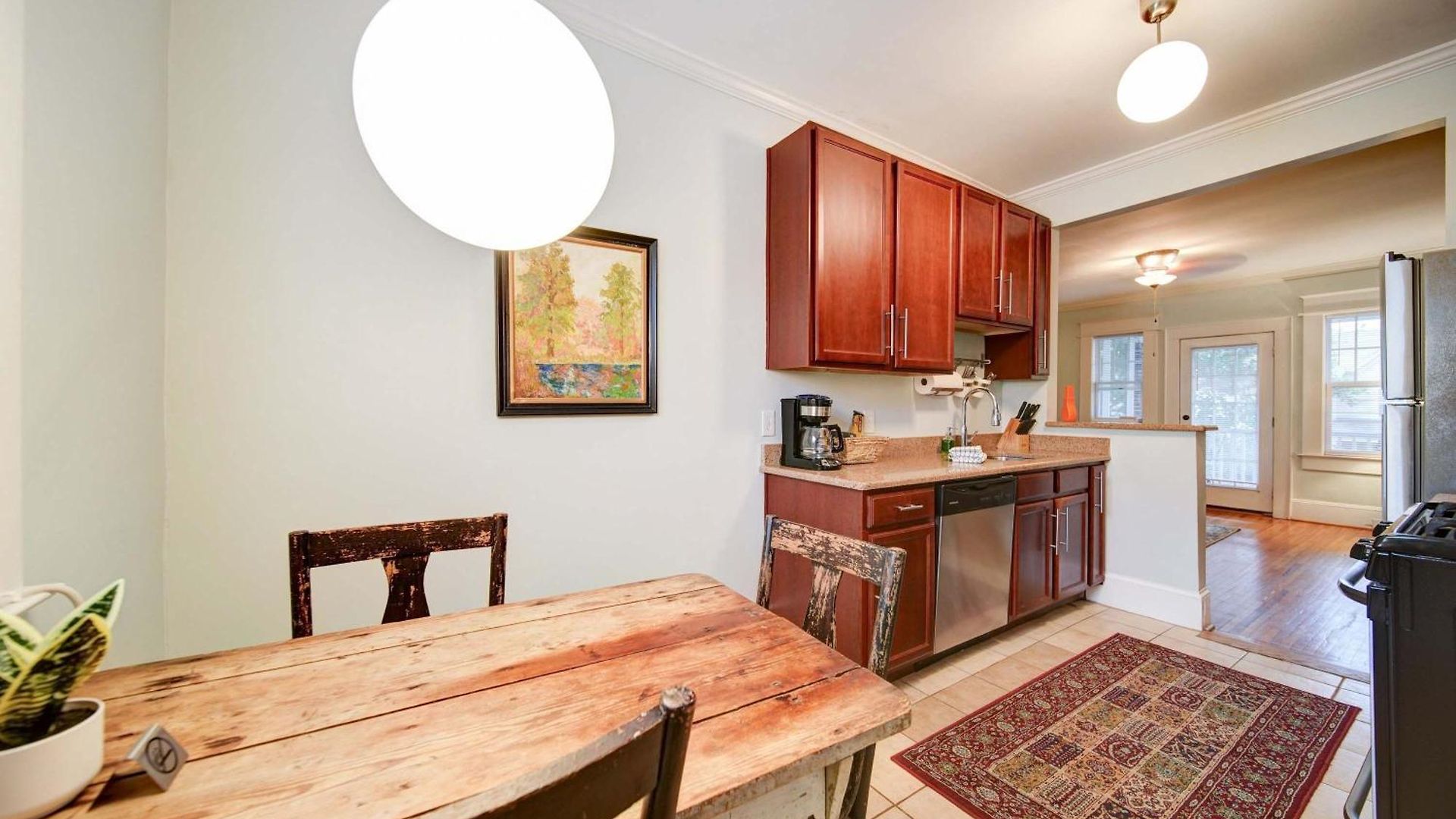 Chic 1 Bedroom Units Near Dilworth Holiday home Charlotte