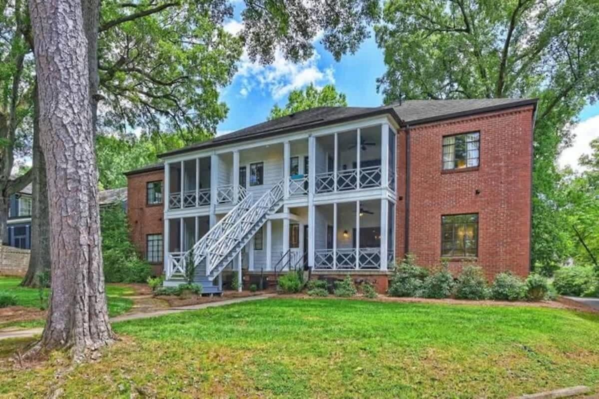 Relax Or Entertain In Luxurious 2br With Patio Charlotte