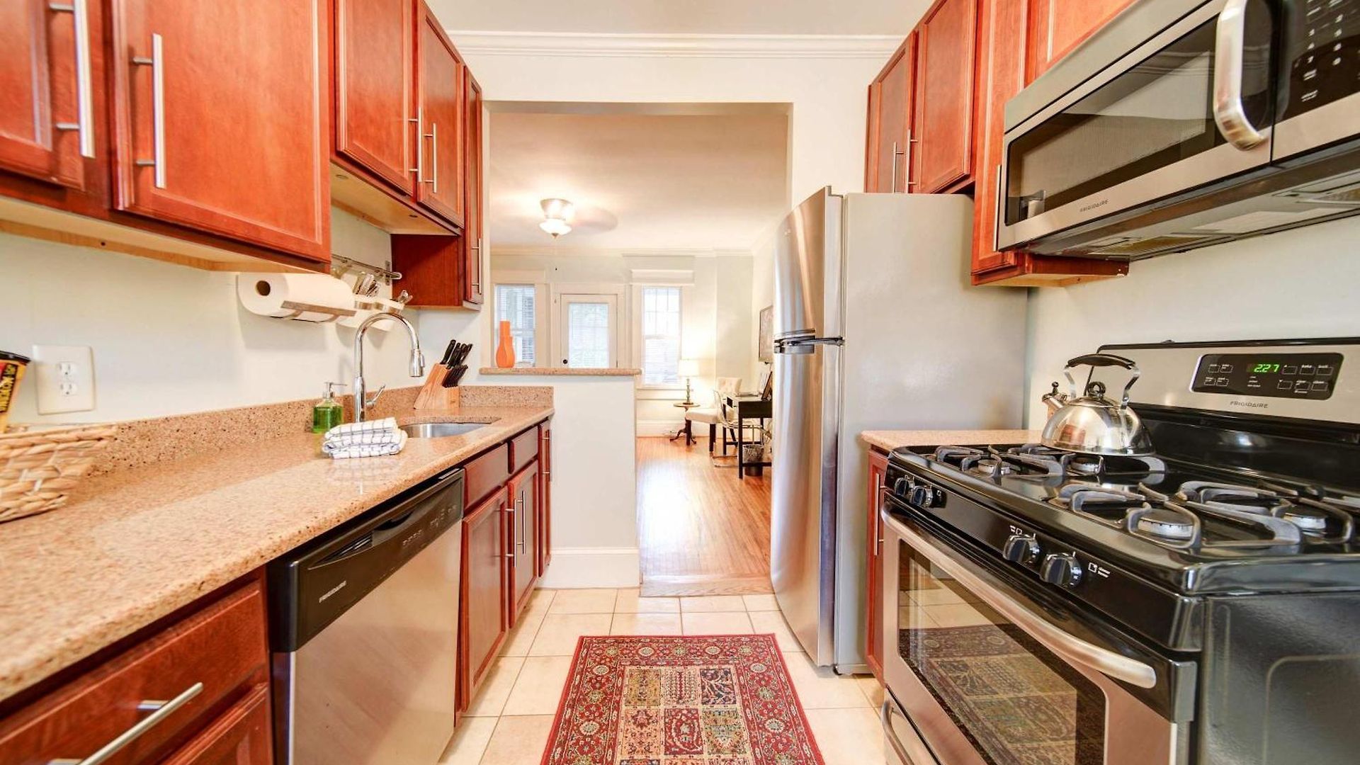 Chic 1 Bedroom Units Near Dilworth Holiday home *