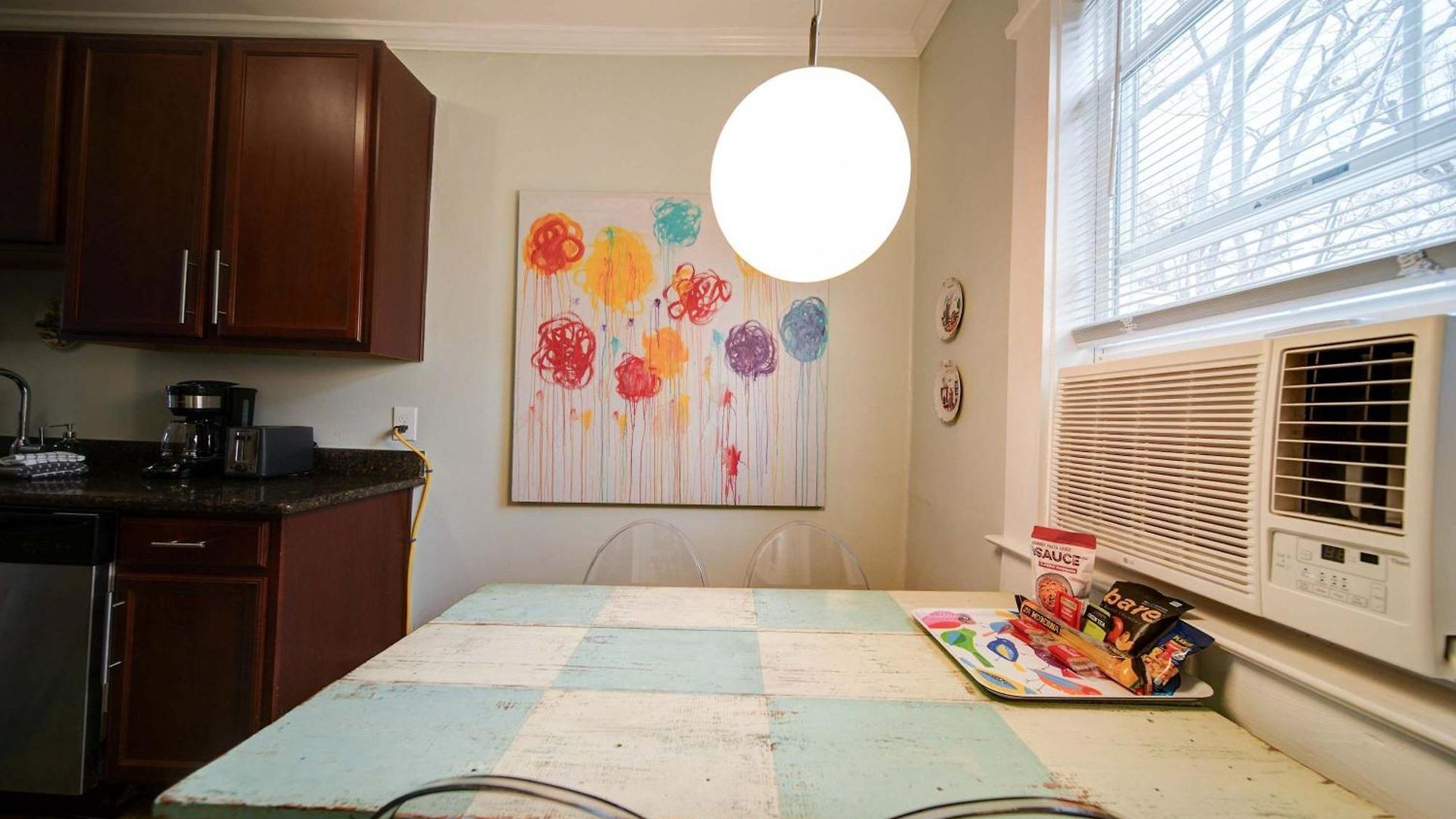 Chic 1 Bedroom Units Near Dilworth Holiday home