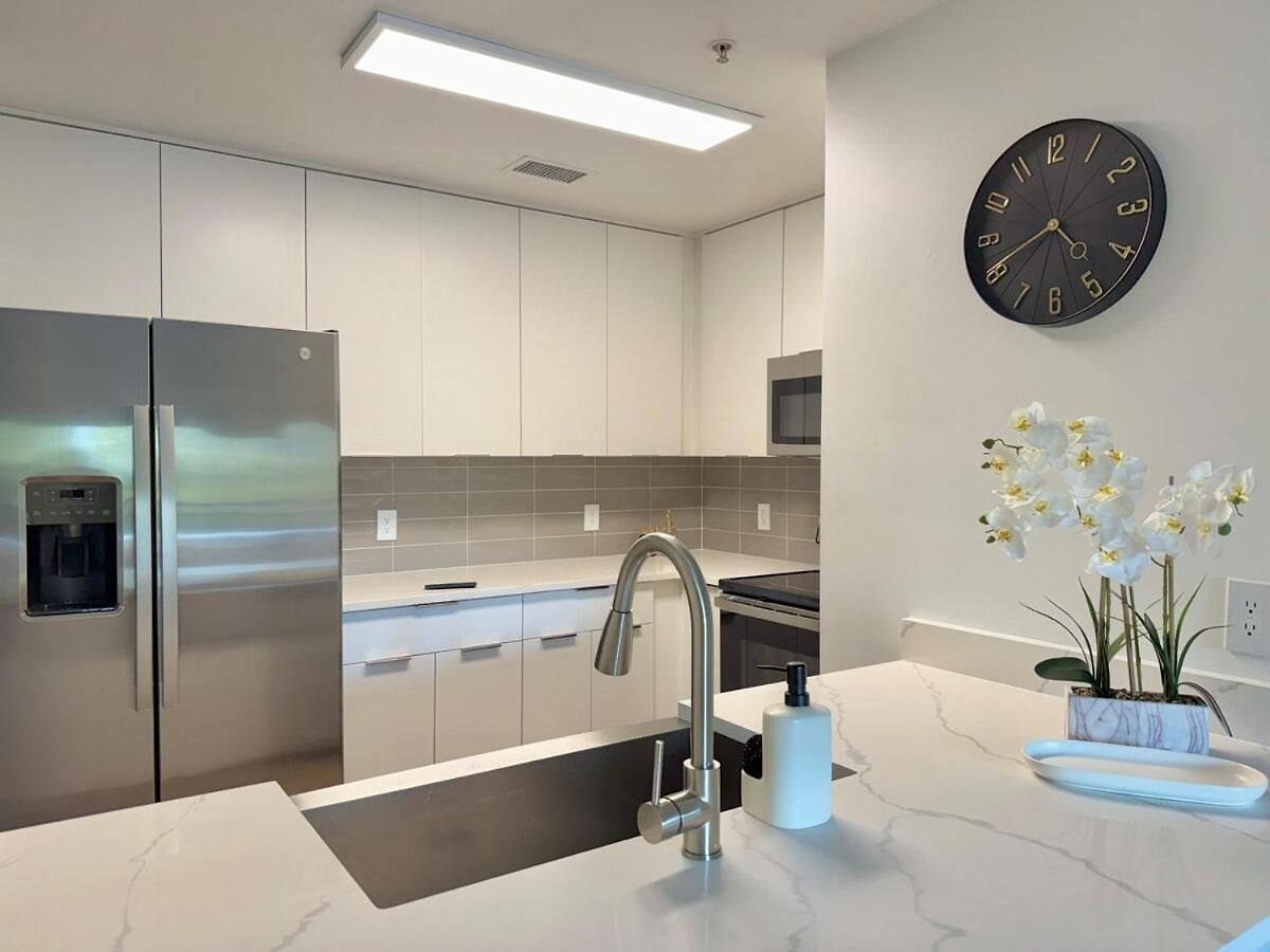 Luxury Uptown, Free Parking, 5min Bank Of America Stadium