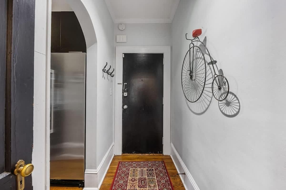 Apartment Light Filled 2 Bedroom In Myers Park With A Porch Charlotte