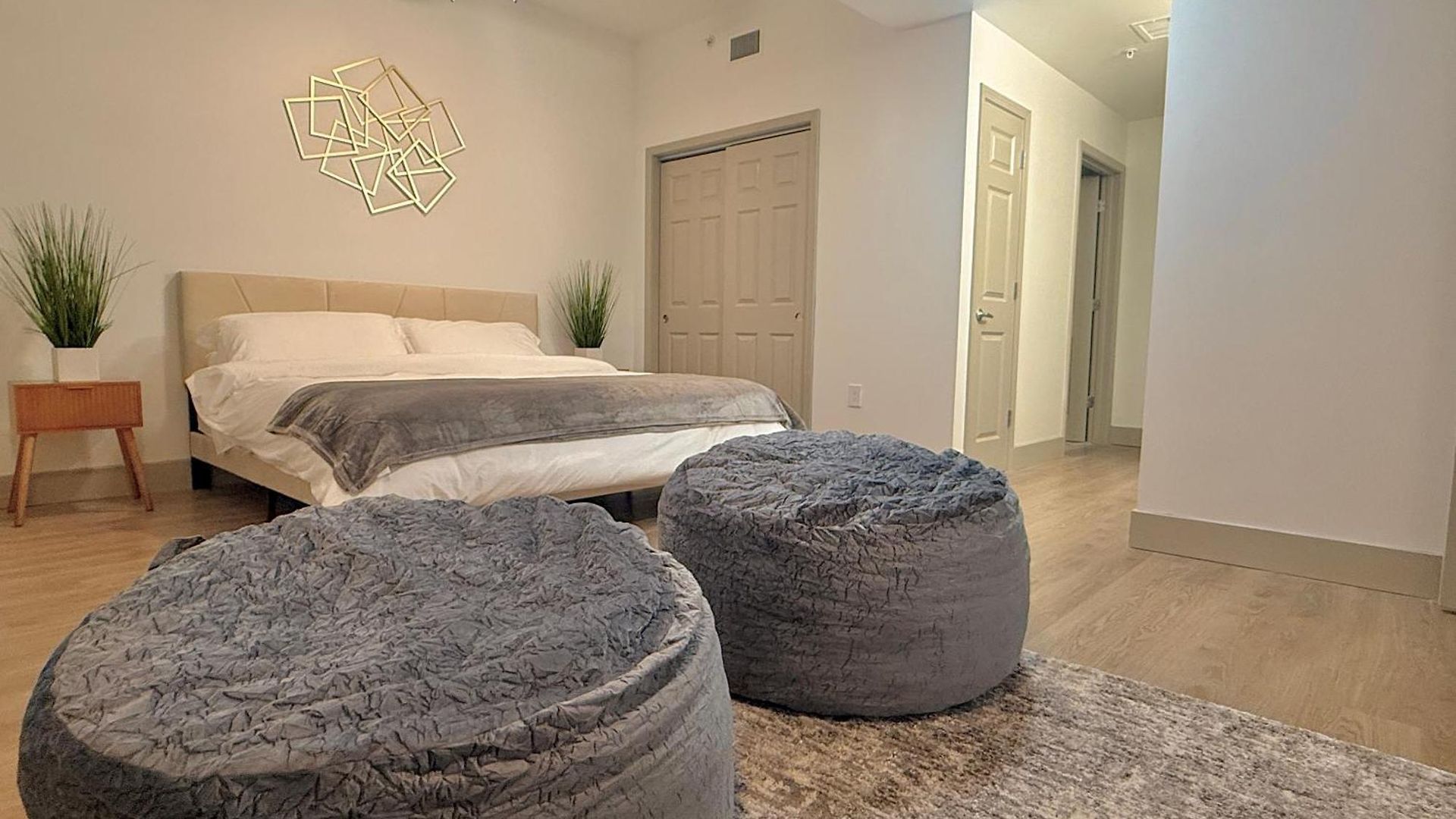 Apartment Luxury Uptown, Free Parking, 5min Bank Of America Stadium Charlotte
