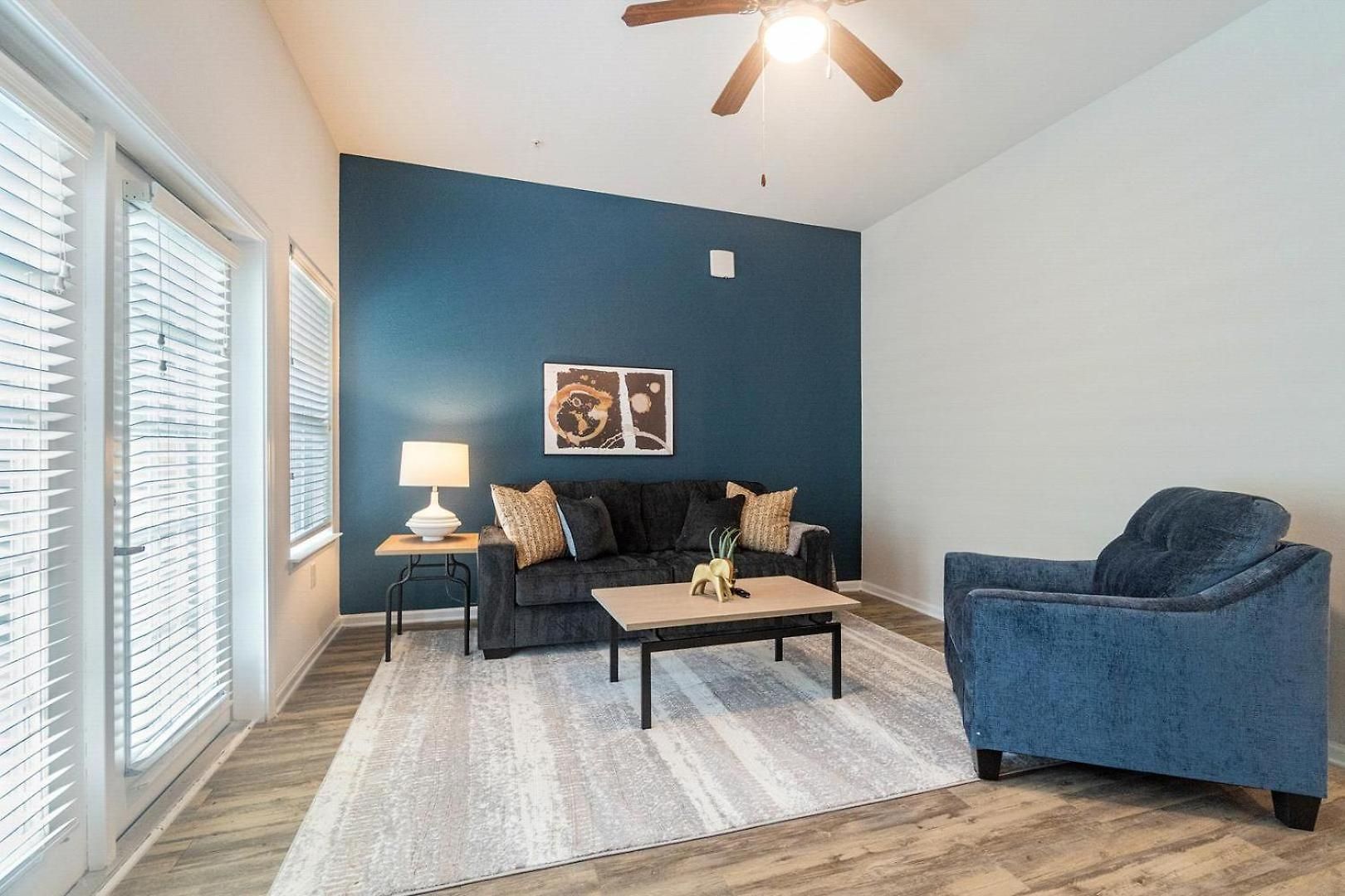 Apartment Landing - North