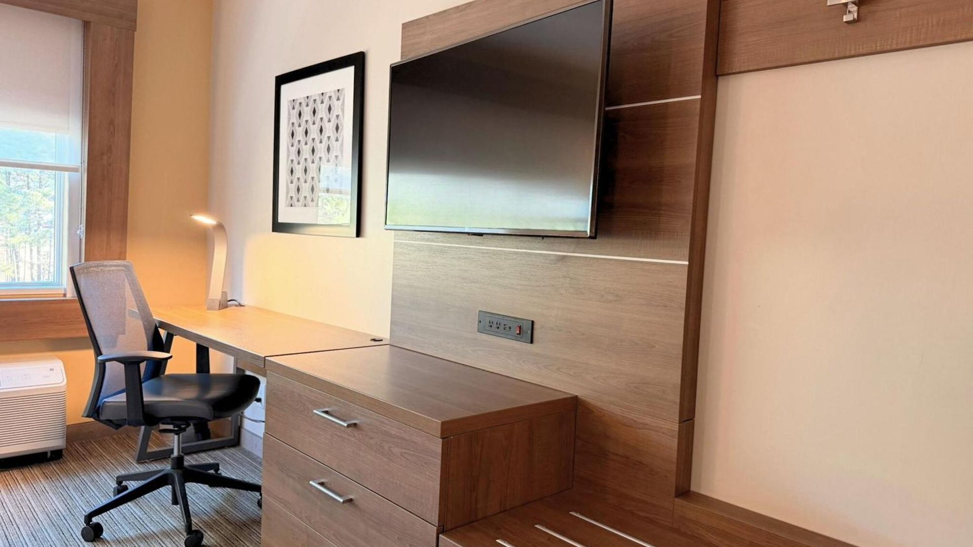 Express & - Ballantyne By Ihg Hotel