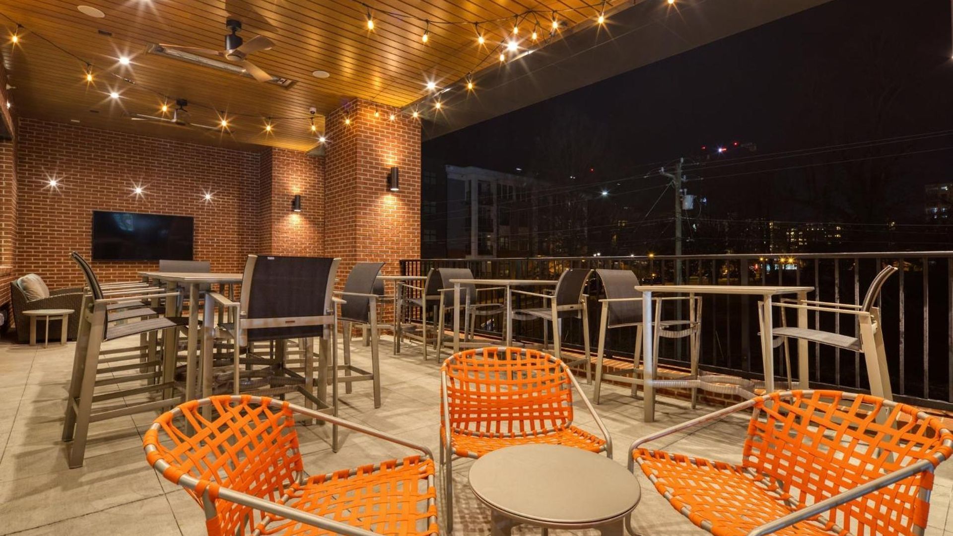 Express & - - South End By Ihg Hotel 3*