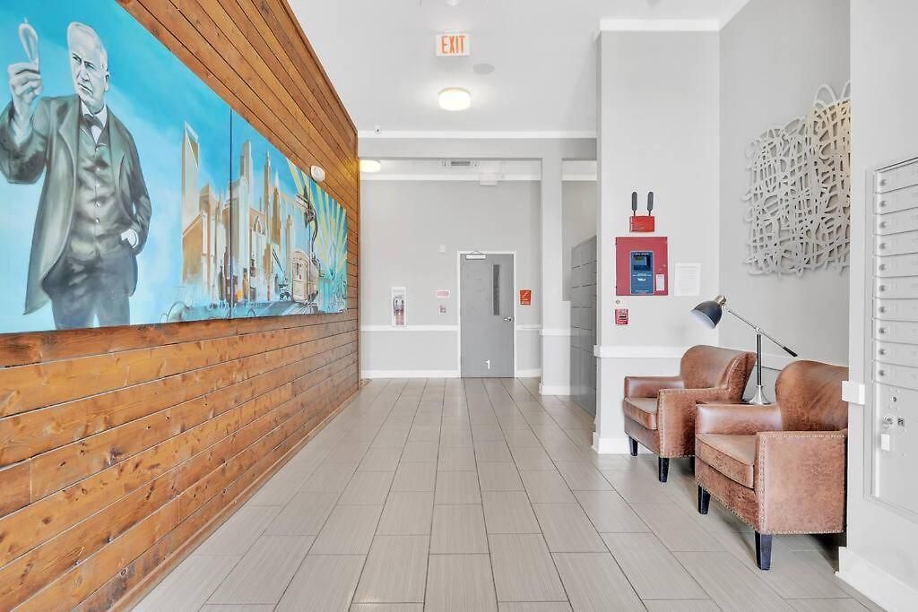 King Bed ► A+ Location ► Full Kitchen * Charlotte