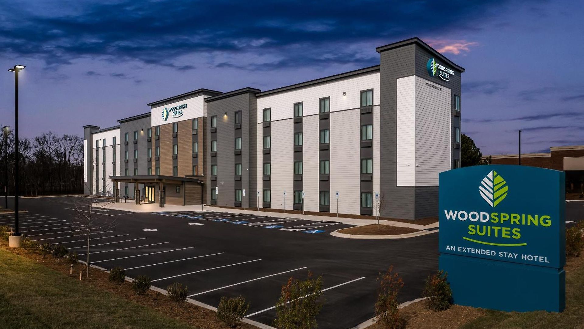 Woodspring Northlake 3*