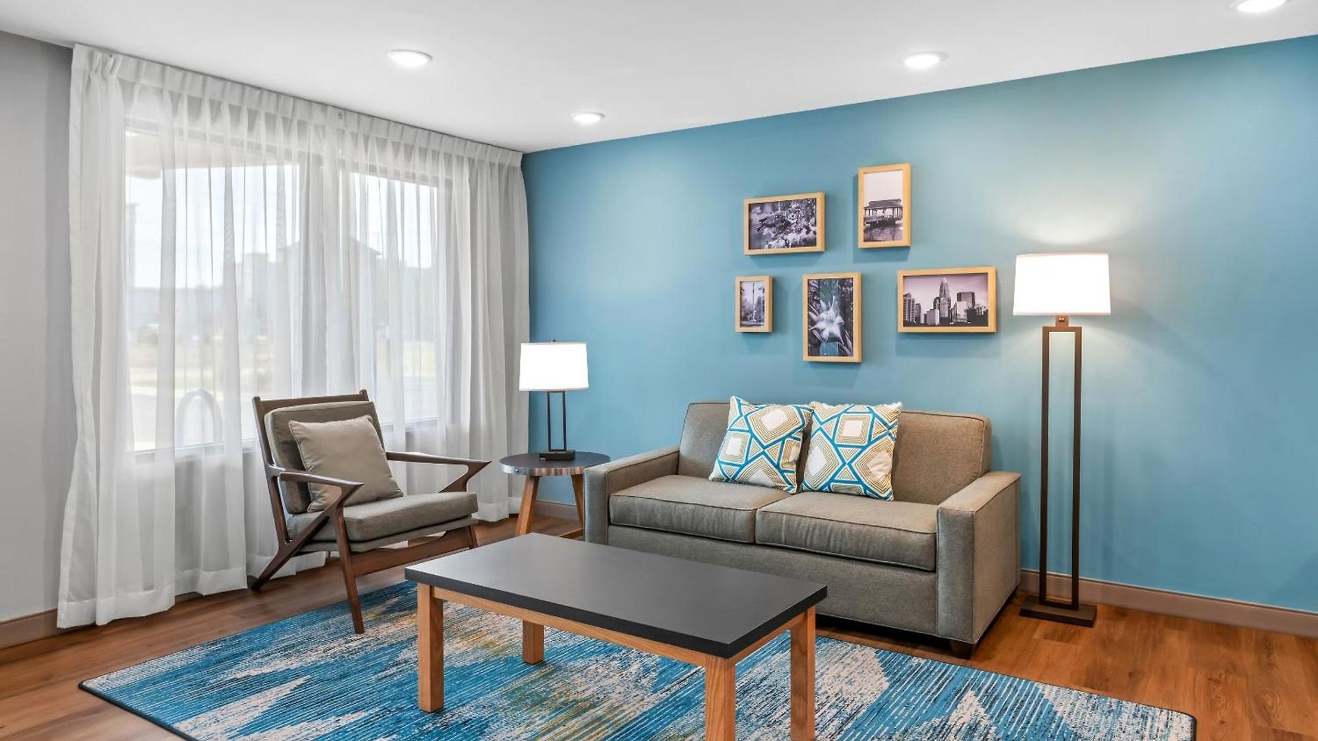 Woodspring Northlake Hotel Charlotte