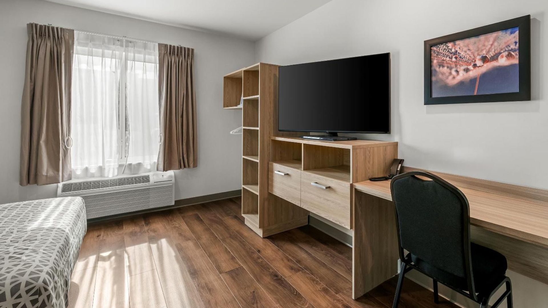 Woodspring Northlake Hotel Charlotte