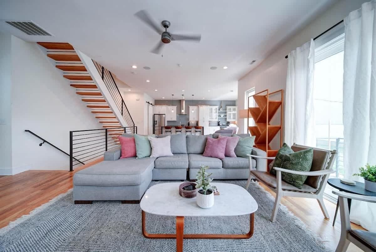Luxe Townhome Rooftop Hot Tub Parking Holiday home Charlotte