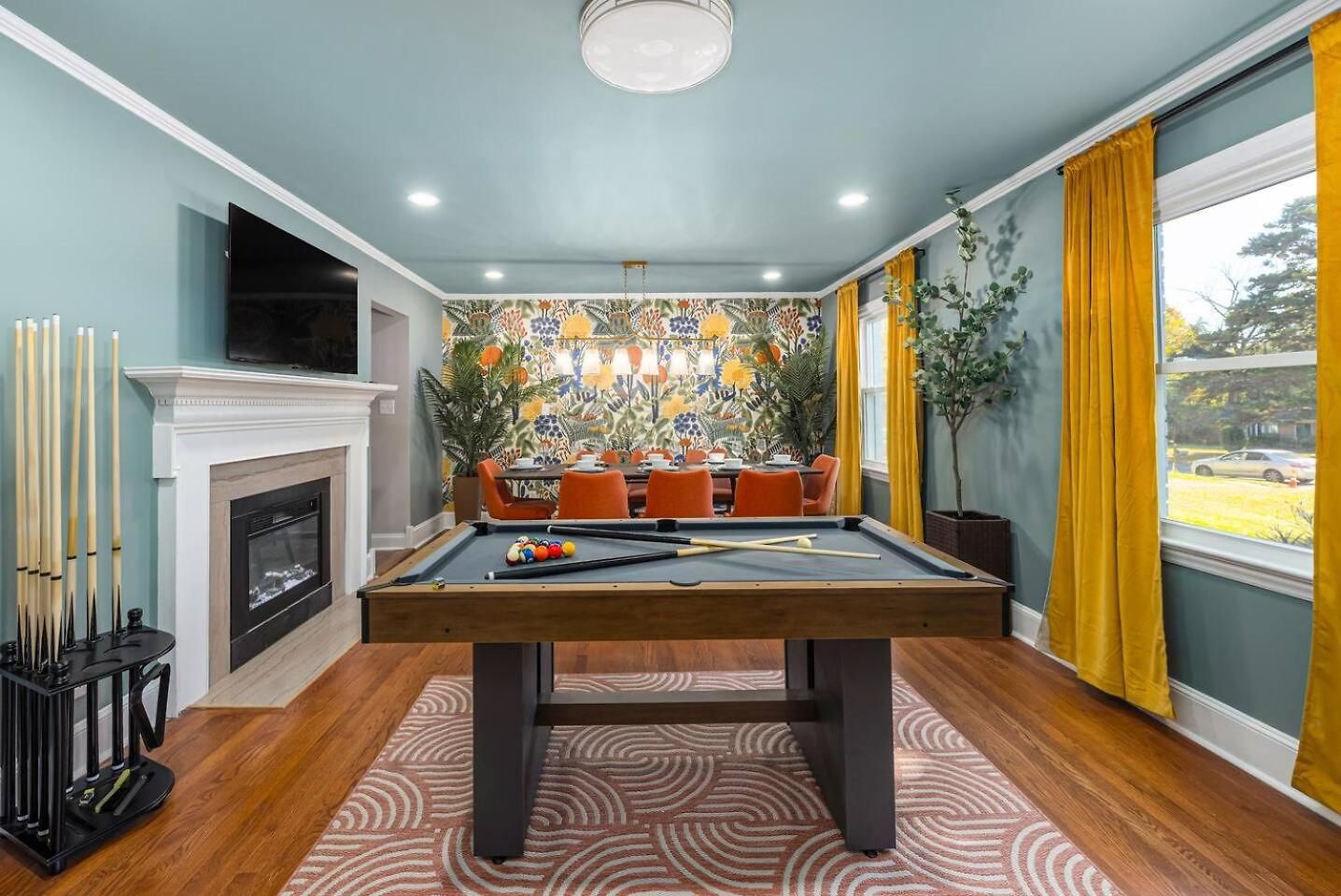 Pool Oasis With Hot Tub, Pickleball Court And Games Near Uptown *
