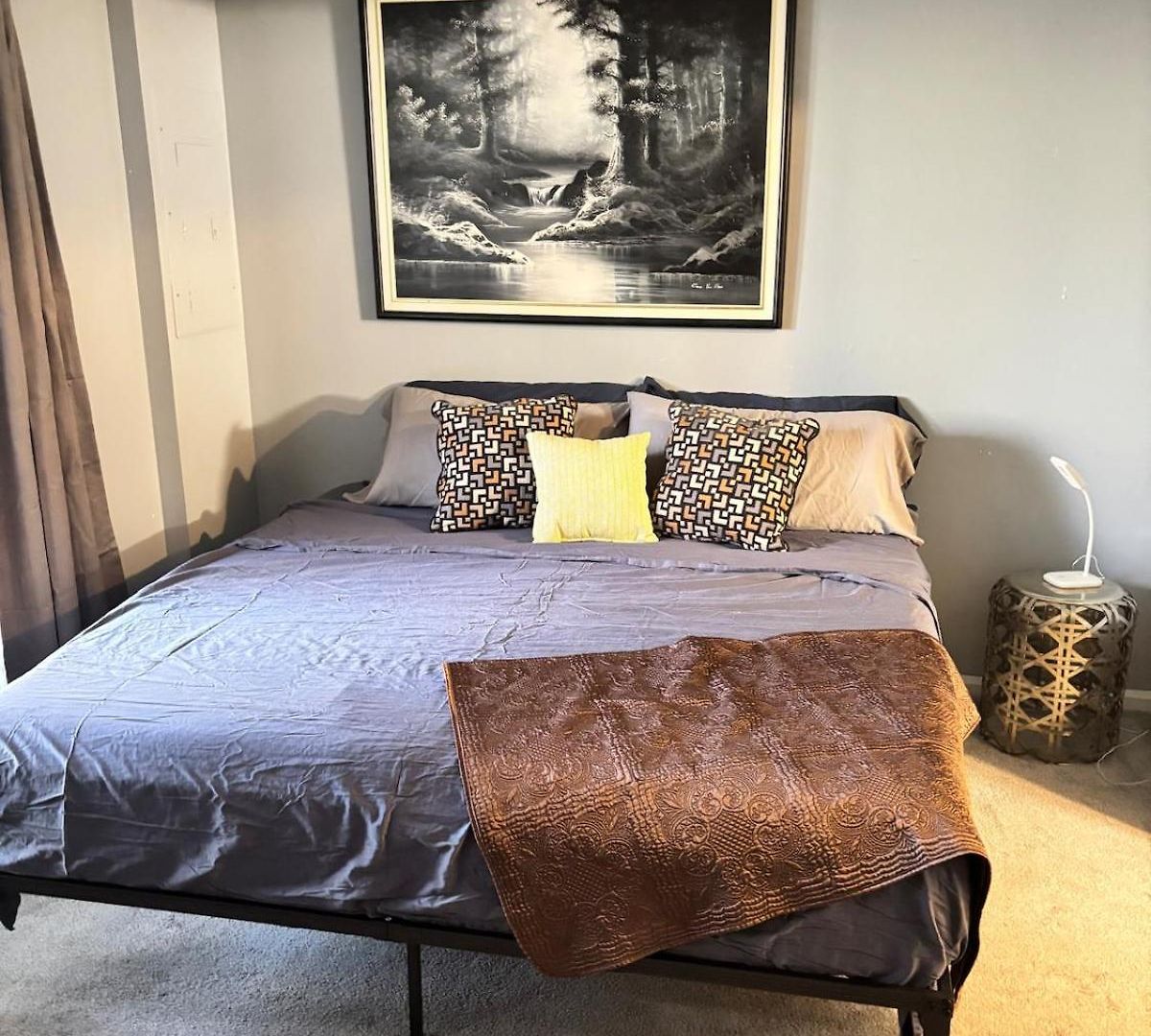 Holiday home Cozy Retreat With Led And Balcony Charlotte