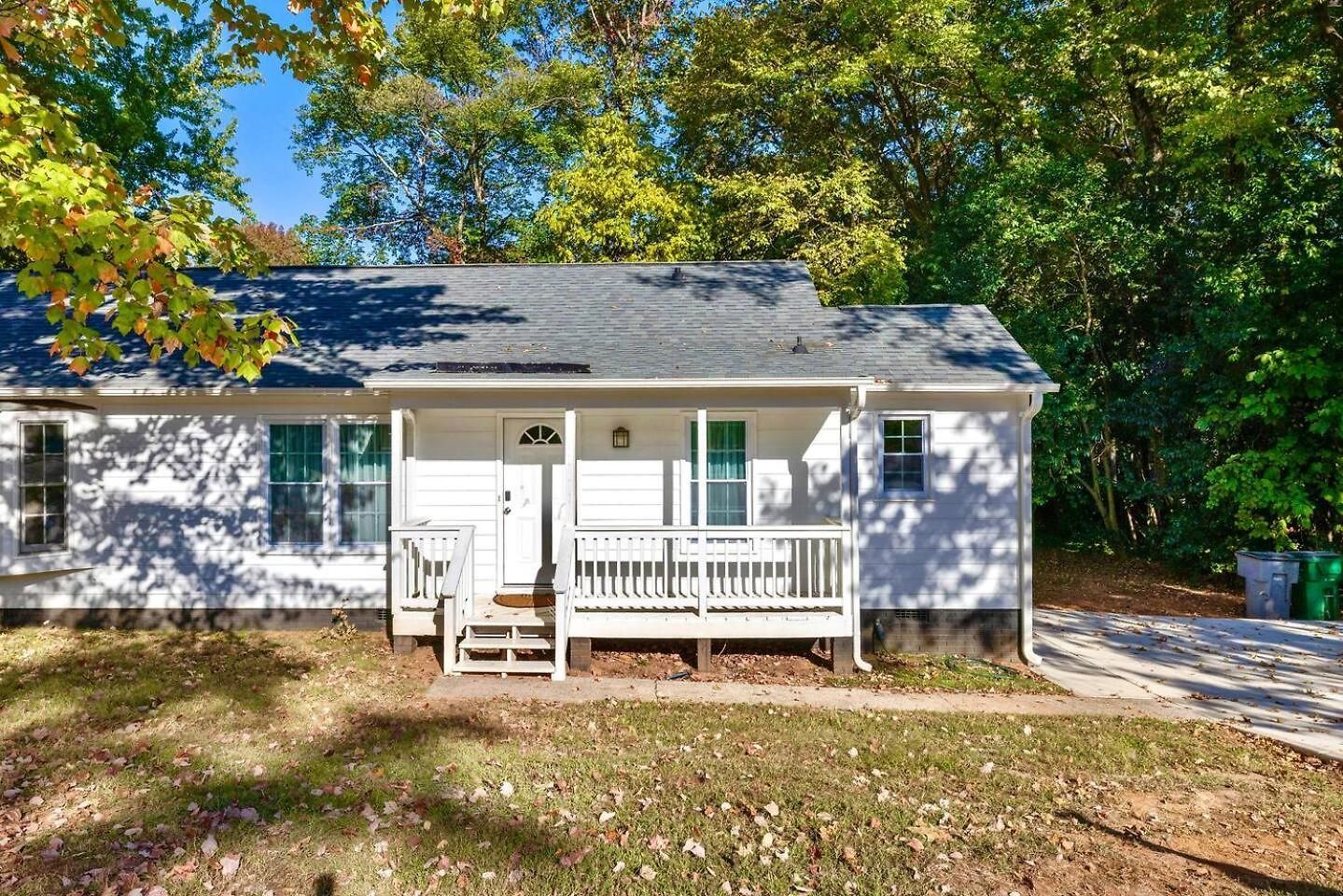 New! Special Intro Rates! Lovely 2 Bedroom Holiday home