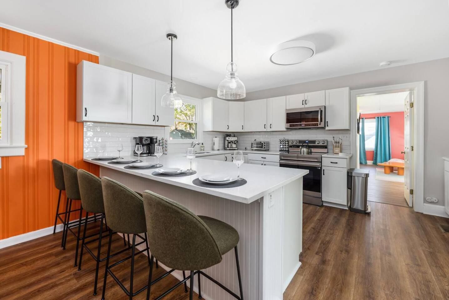 Pool Oasis With Hot Tub, Pickleball Court And Games Near Uptown