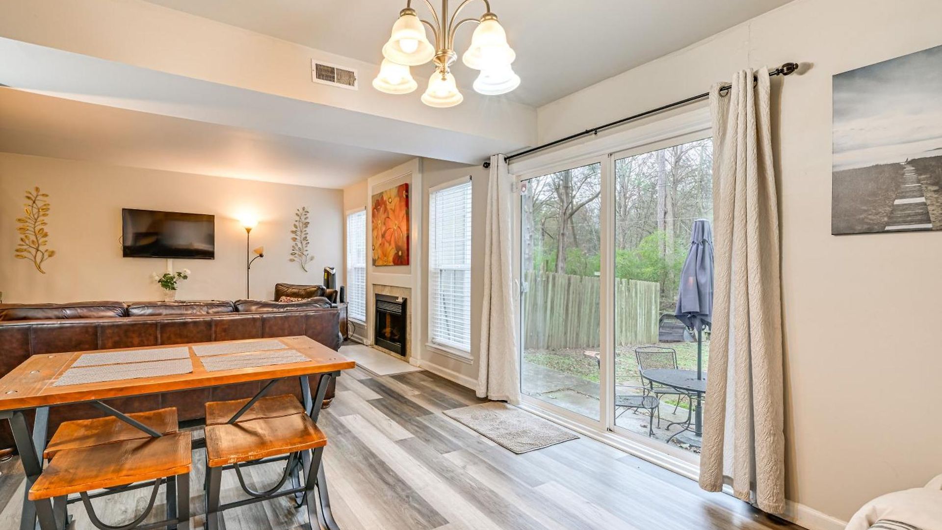Cozy Family Retreat! In Suburbs Holiday home Charlotte