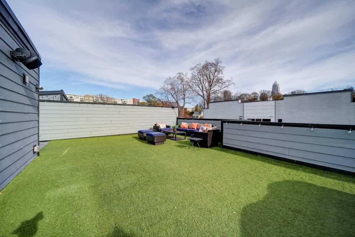 Luxe Townhome Rooftop Hot Tub Parking Holiday home