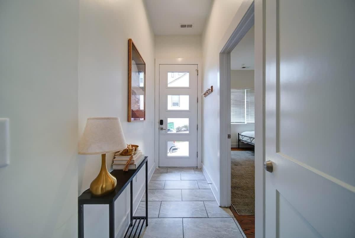 Holiday home Modern Rooftop Townhome W Hot Tub & Skyline Views