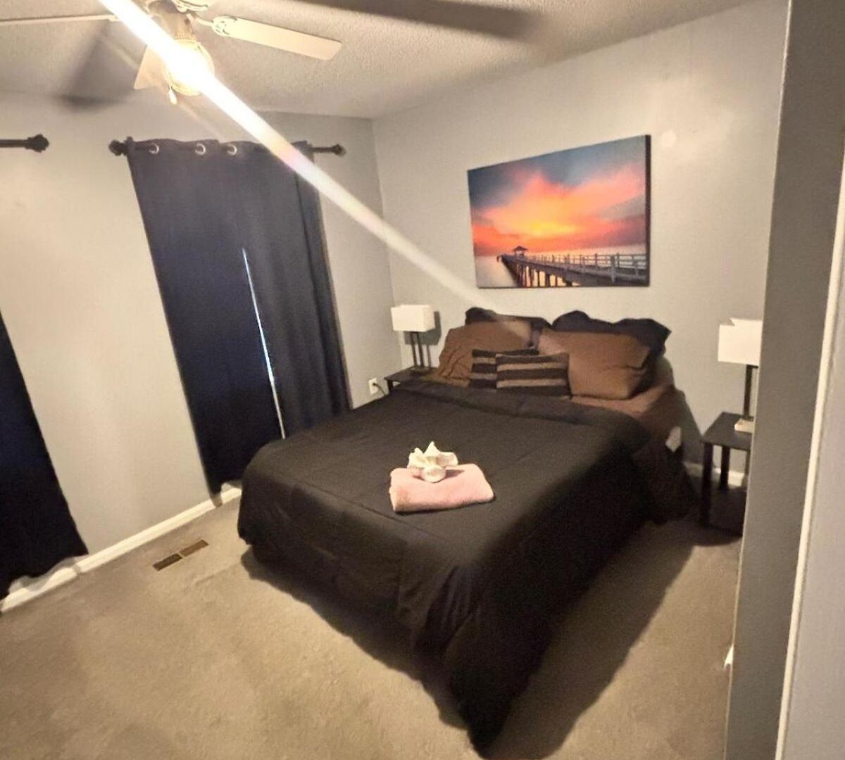 Cozy Retreat With Led And Balcony Holiday home Charlotte