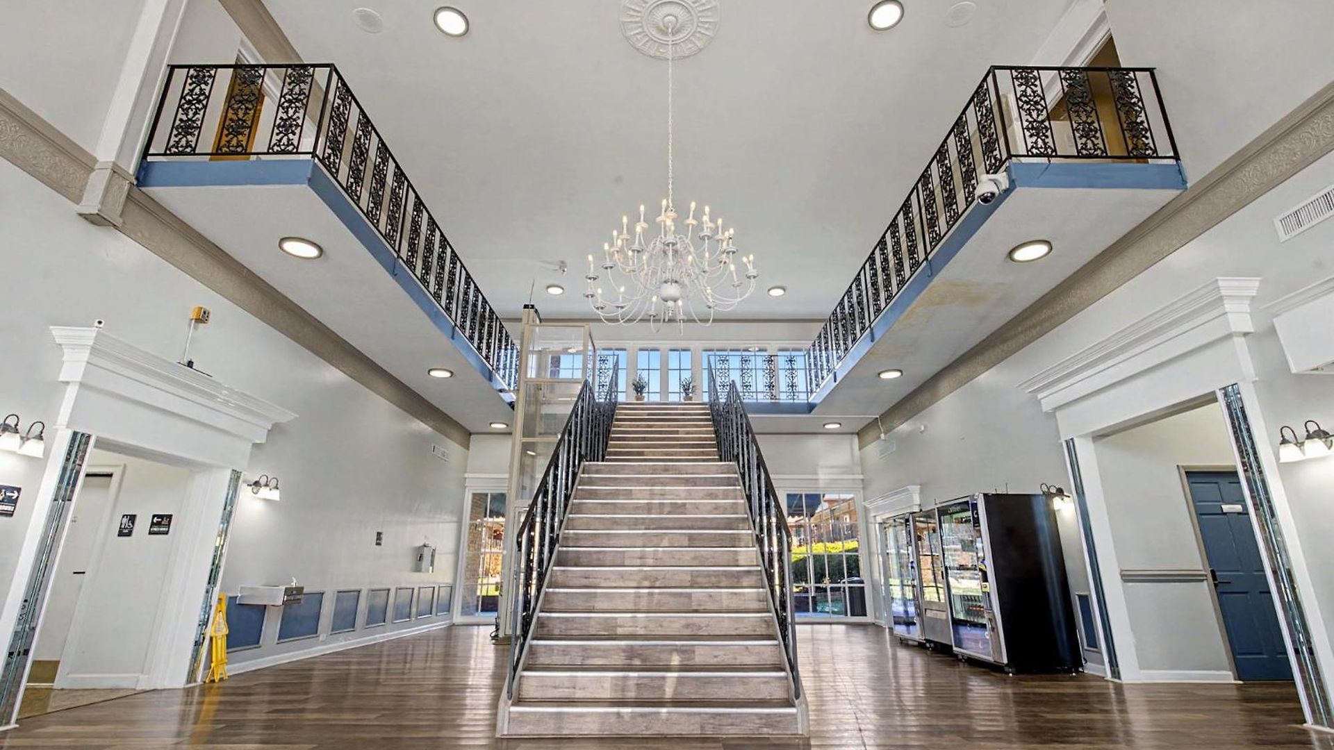 Lux Mins To Atrium Health And Downtown Airport Charlotte