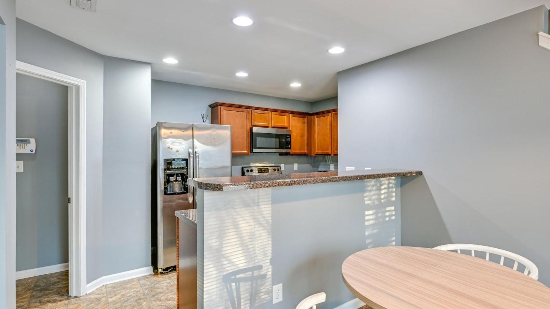 Pet-friendly Just Outside Downtown Charlotte! * Charlotte