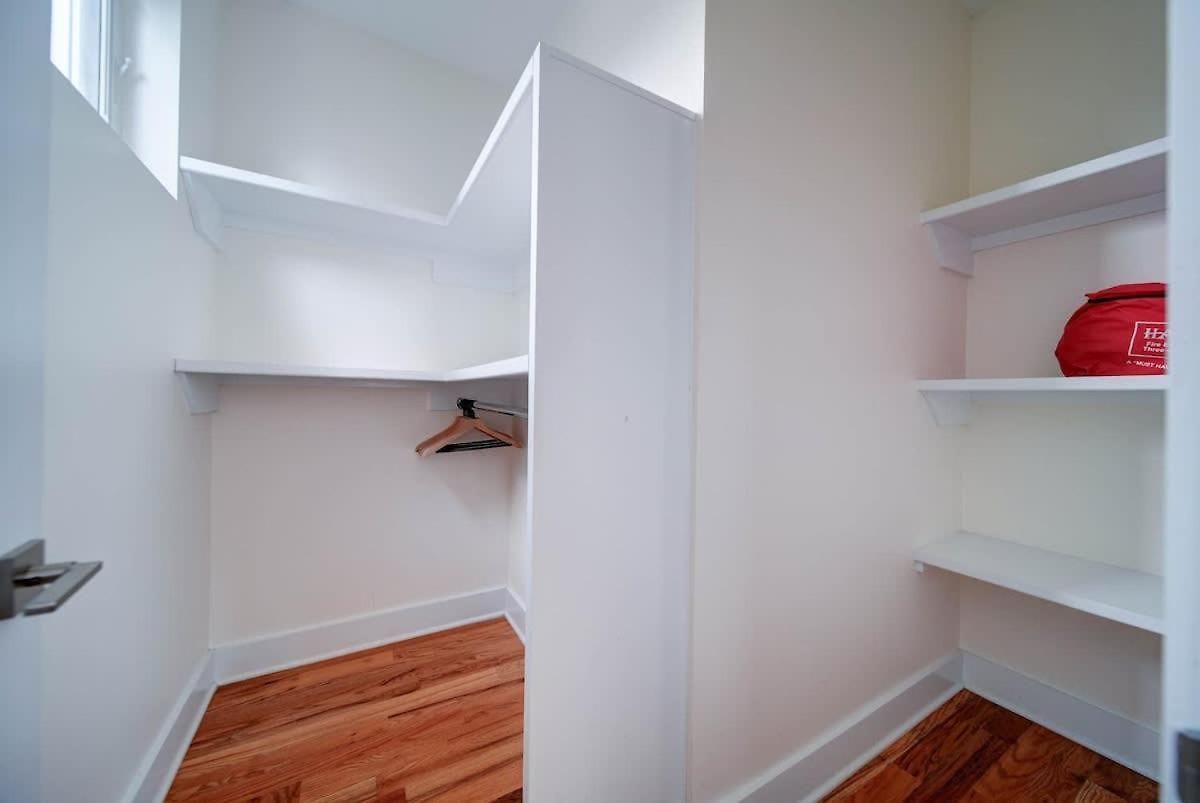 Luxe Townhome Rooftop Hot Tub Parking Holiday home Charlotte