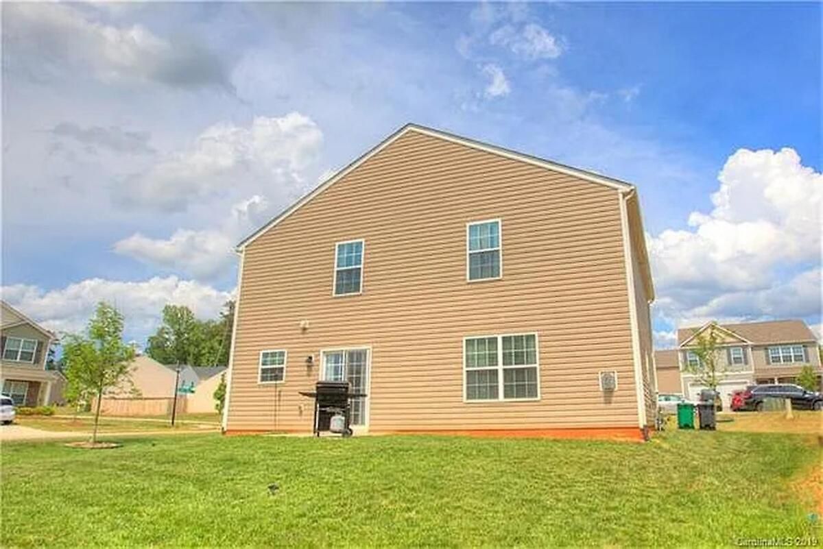 Modern 4 Bedroom Near Uptown * Charlotte