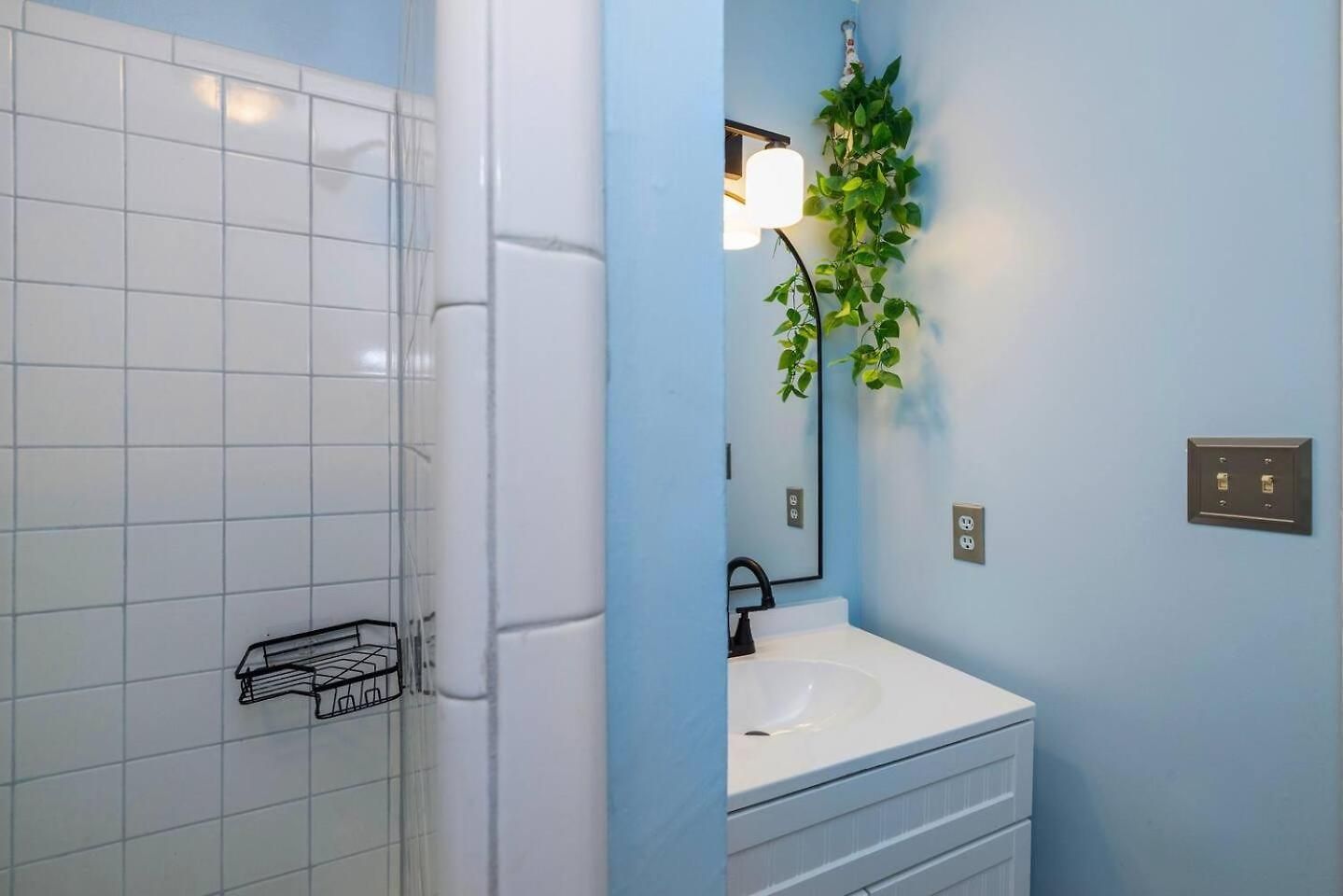 Holiday home New! Special Intro Rates! Lovely 2 Bedroom Charlotte
